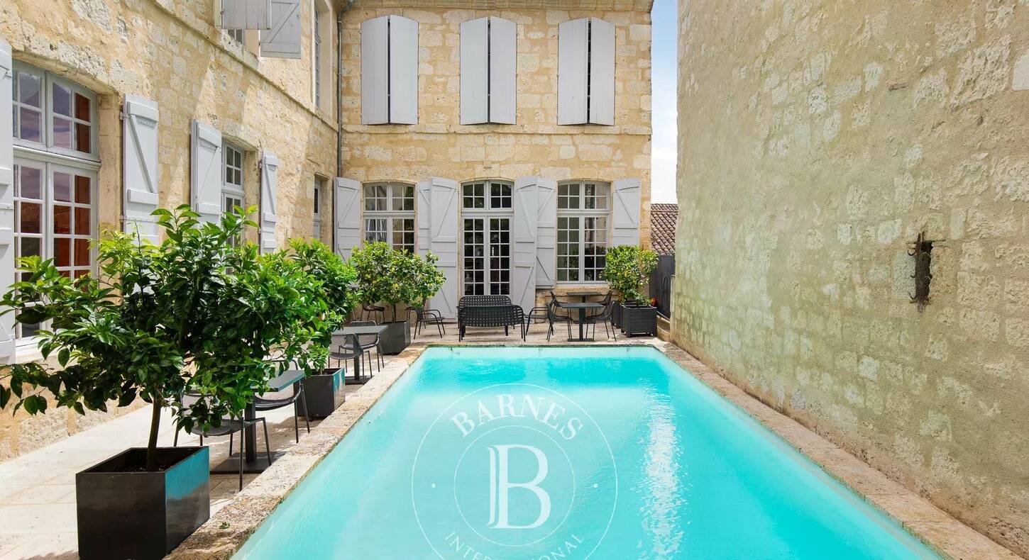 Show - BARNES Agency, luxury real estate in Toulouse