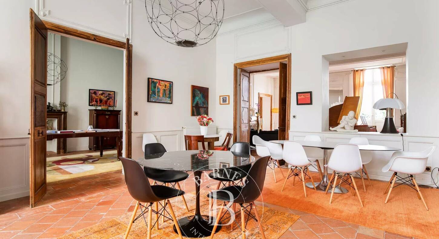 Show - BARNES Agency, luxury real estate in Toulouse