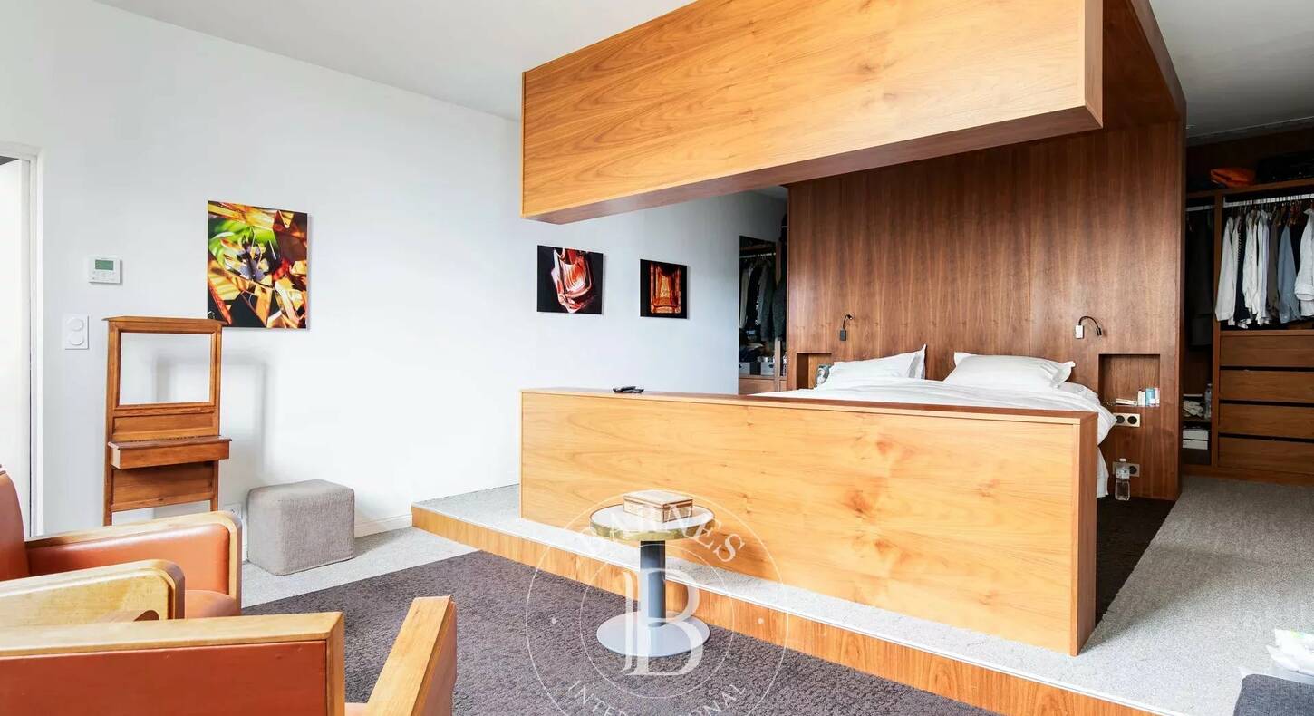 Show - BARNES Agency, luxury real estate in Toulouse