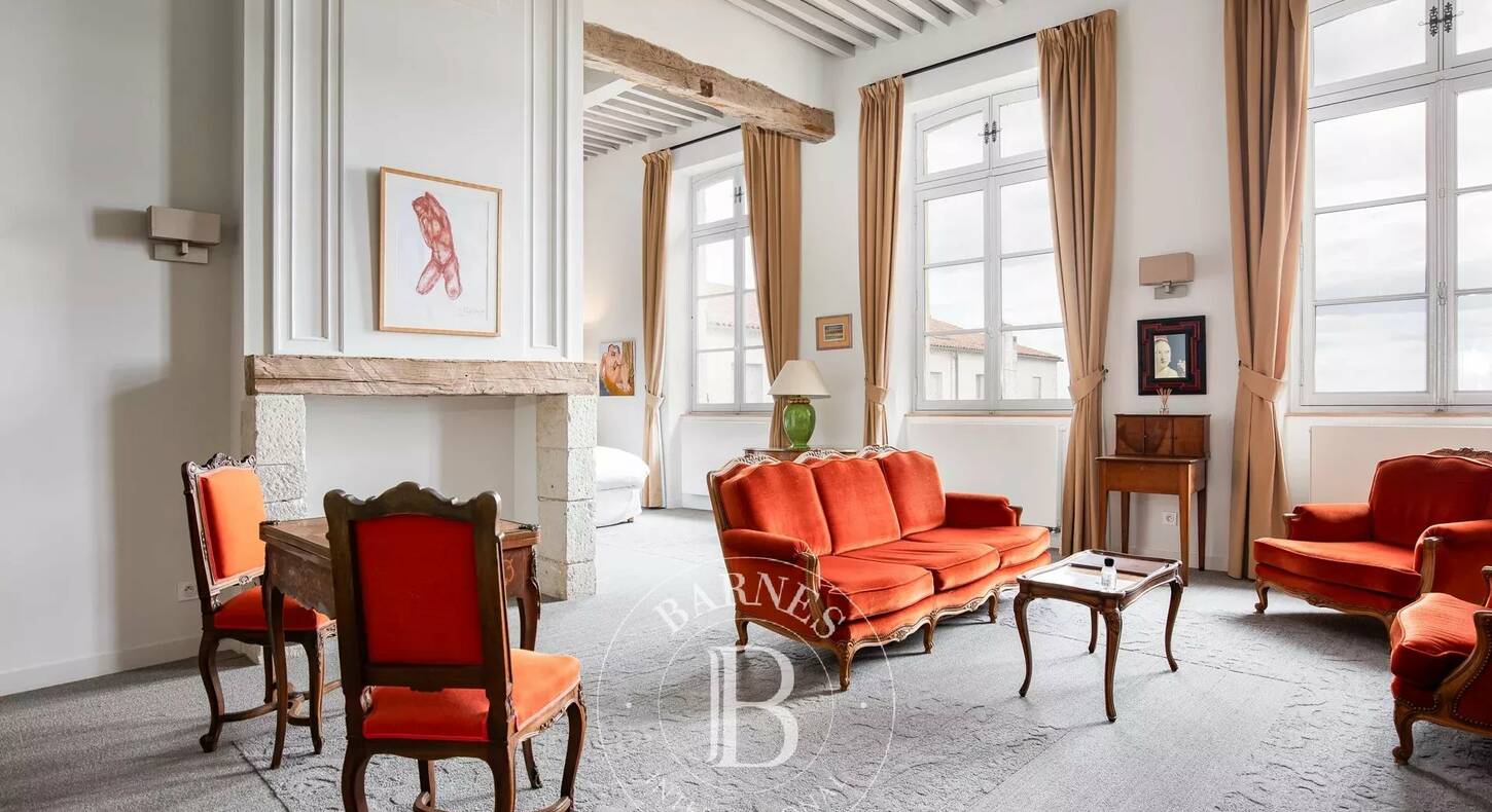 Show - BARNES Agency, luxury real estate in Toulouse