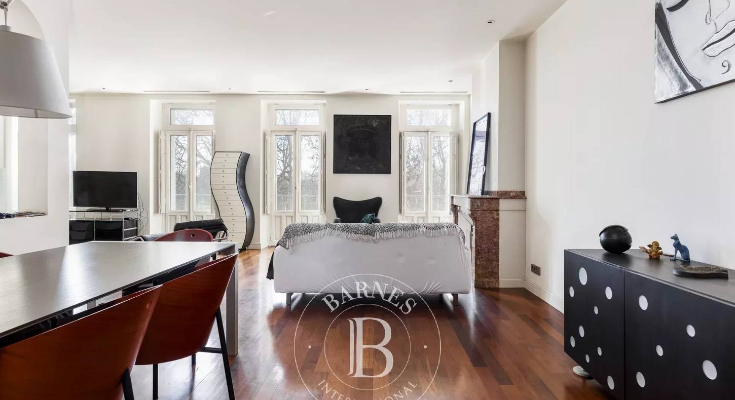 Show - BARNES Agency, luxury real estate in Toulouse