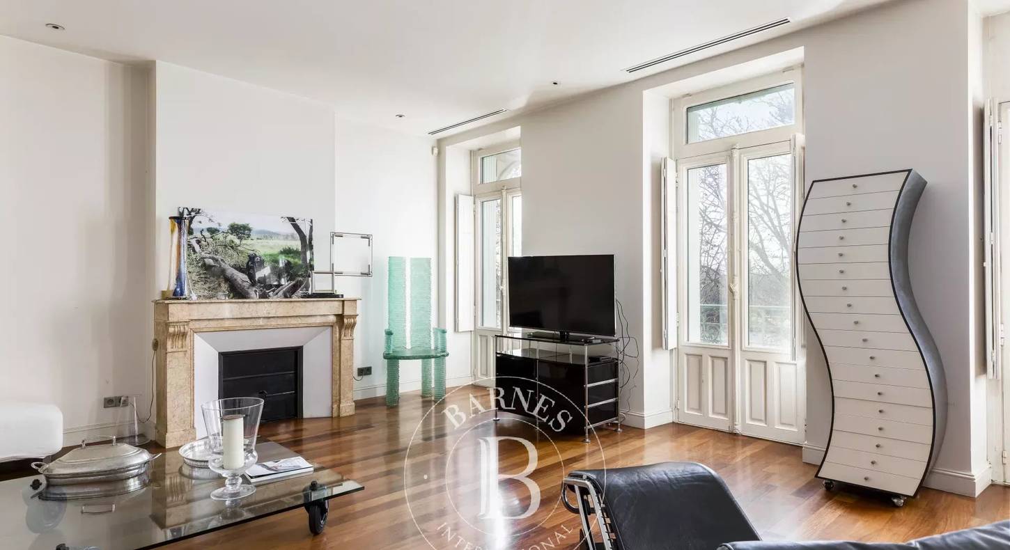 Show - BARNES Agency, luxury real estate in Toulouse