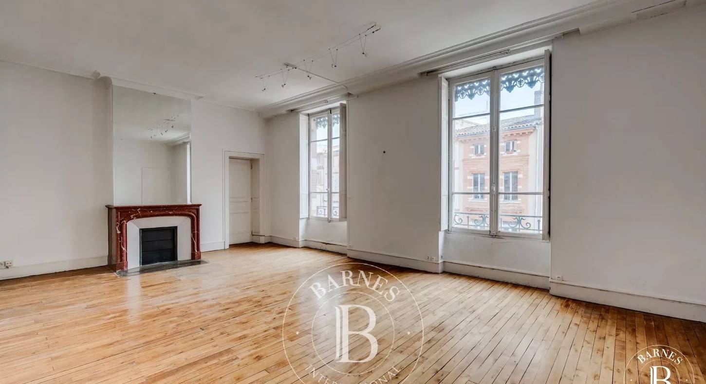 Show - BARNES Agency, luxury real estate in Toulouse