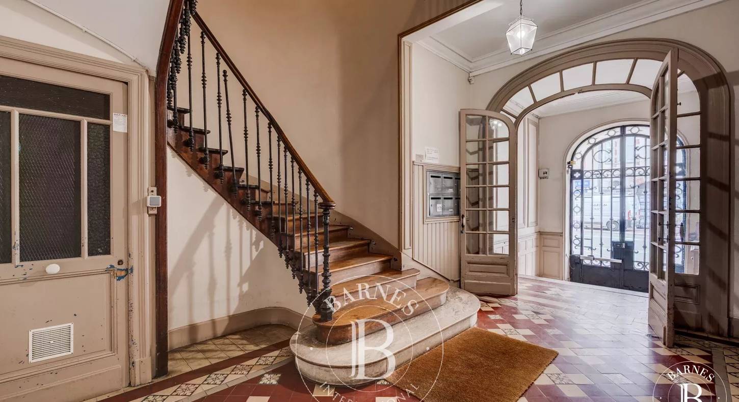 Show - BARNES Agency, luxury real estate in Toulouse