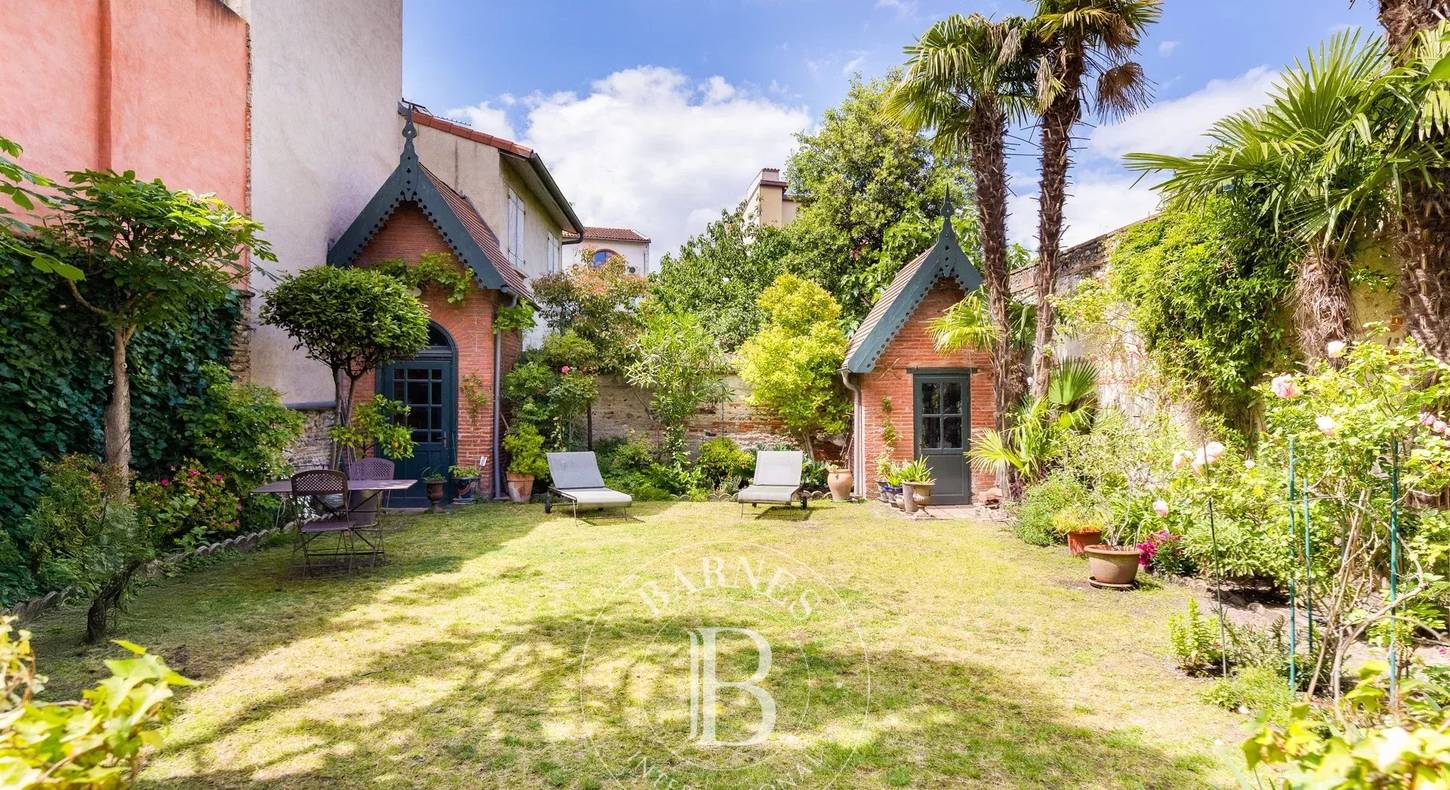 Show - BARNES Toulouse - Immobilier de luxe, appartements et maisons de prestige à Toulouse