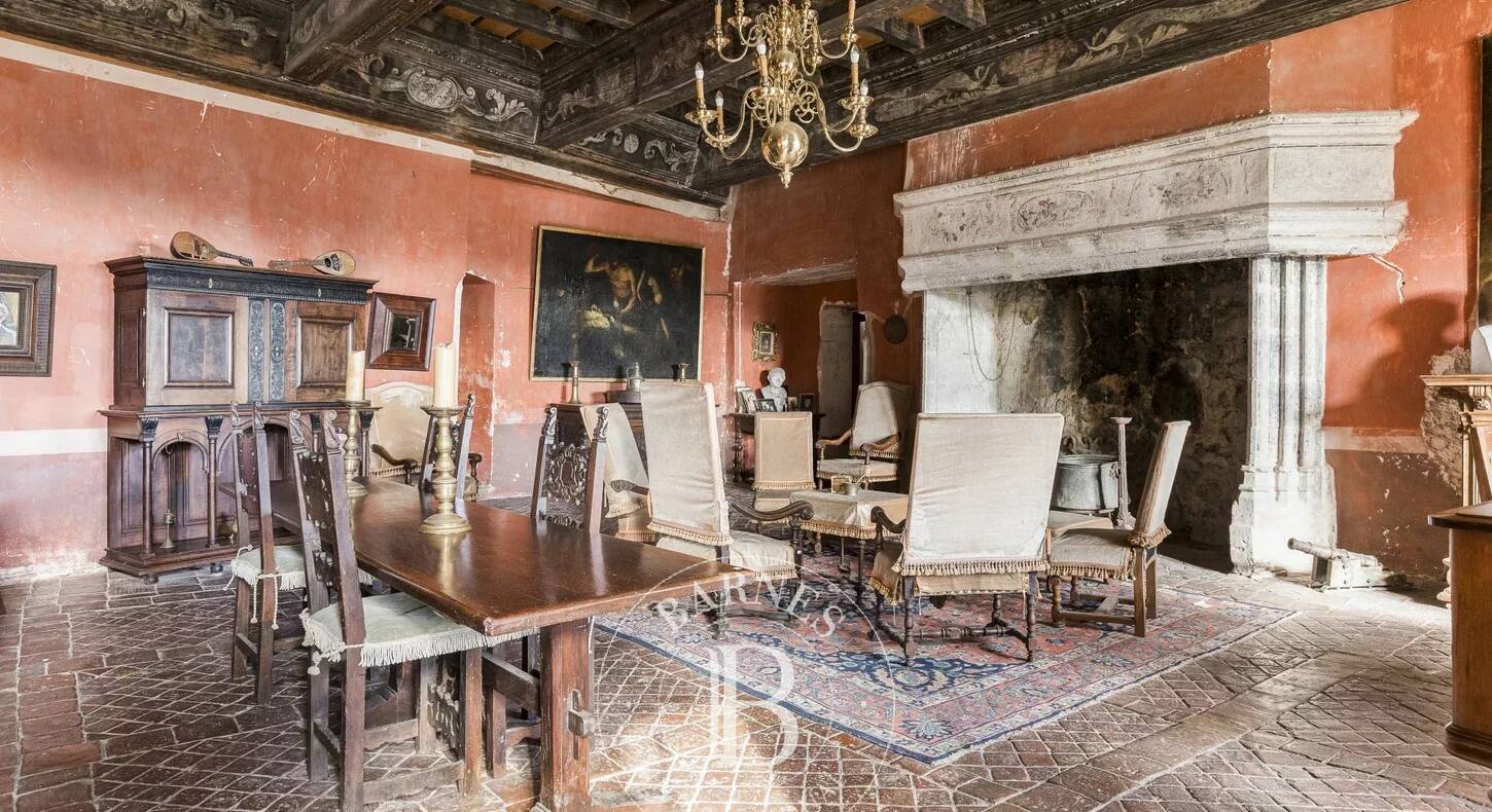 Show - BARNES Agency, luxury real estate in Toulouse