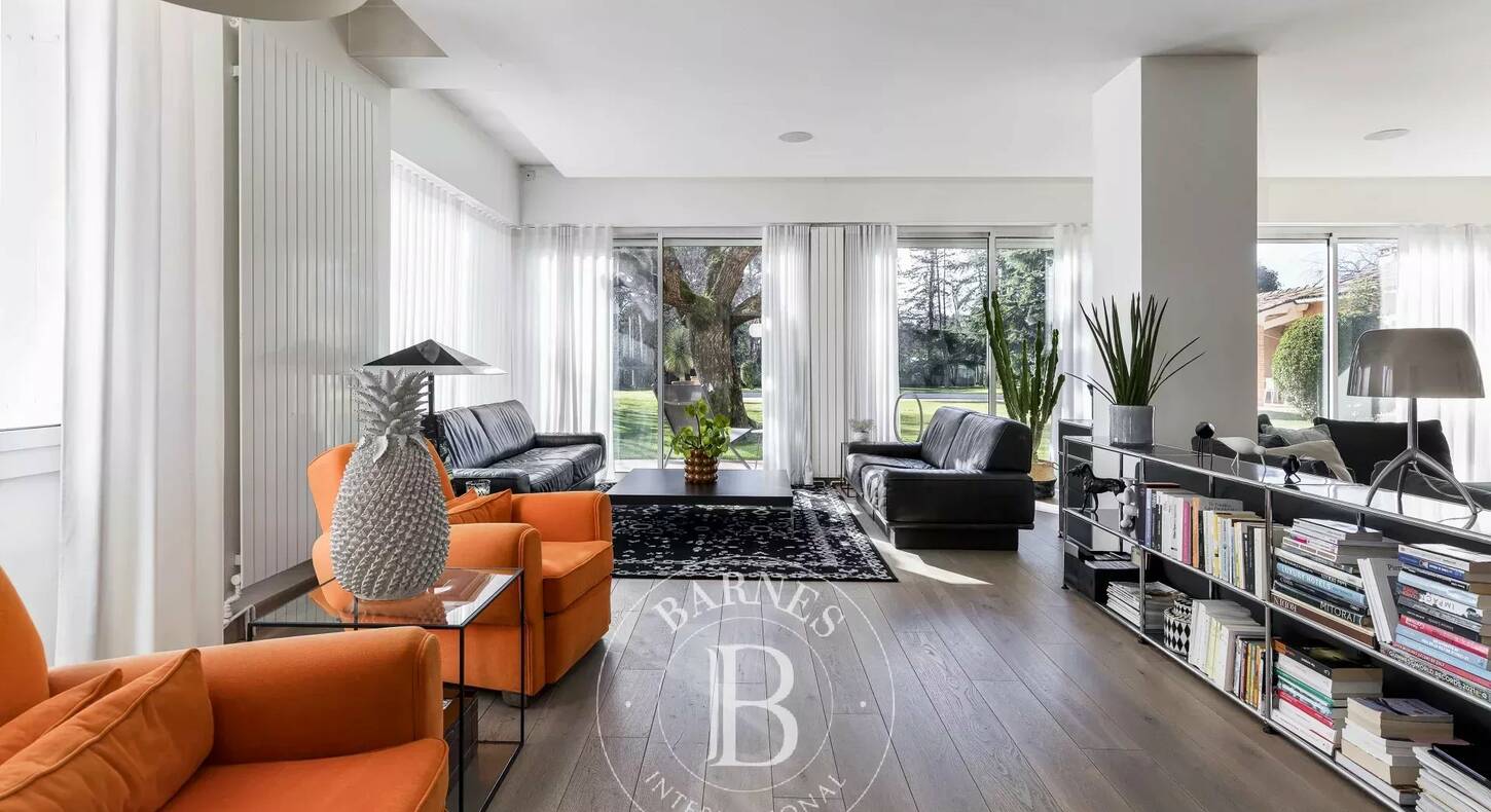 Show - BARNES Toulouse - Immobilier de luxe, appartements et maisons de prestige à Toulouse