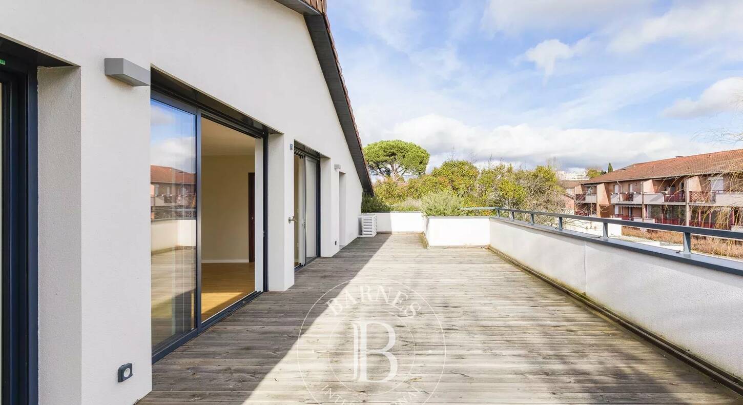 Show - BARNES Toulouse - Immobilier de luxe, appartements et maisons de prestige à Toulouse