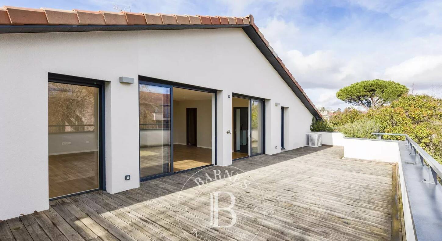Show - BARNES Toulouse - Immobilier de luxe, appartements et maisons de prestige à Toulouse