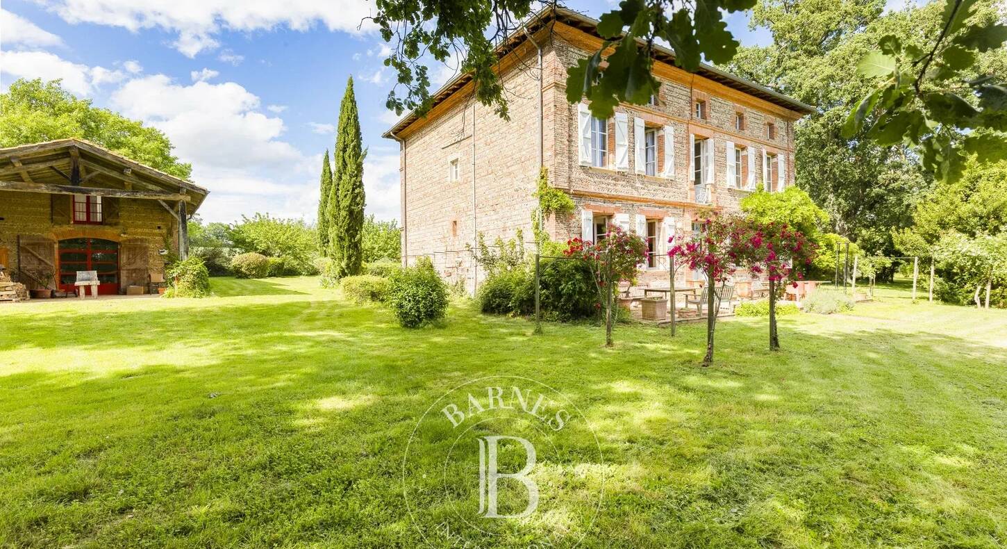 Show - BARNES Toulouse - Immobilier de luxe, appartements et maisons de prestige à Toulouse