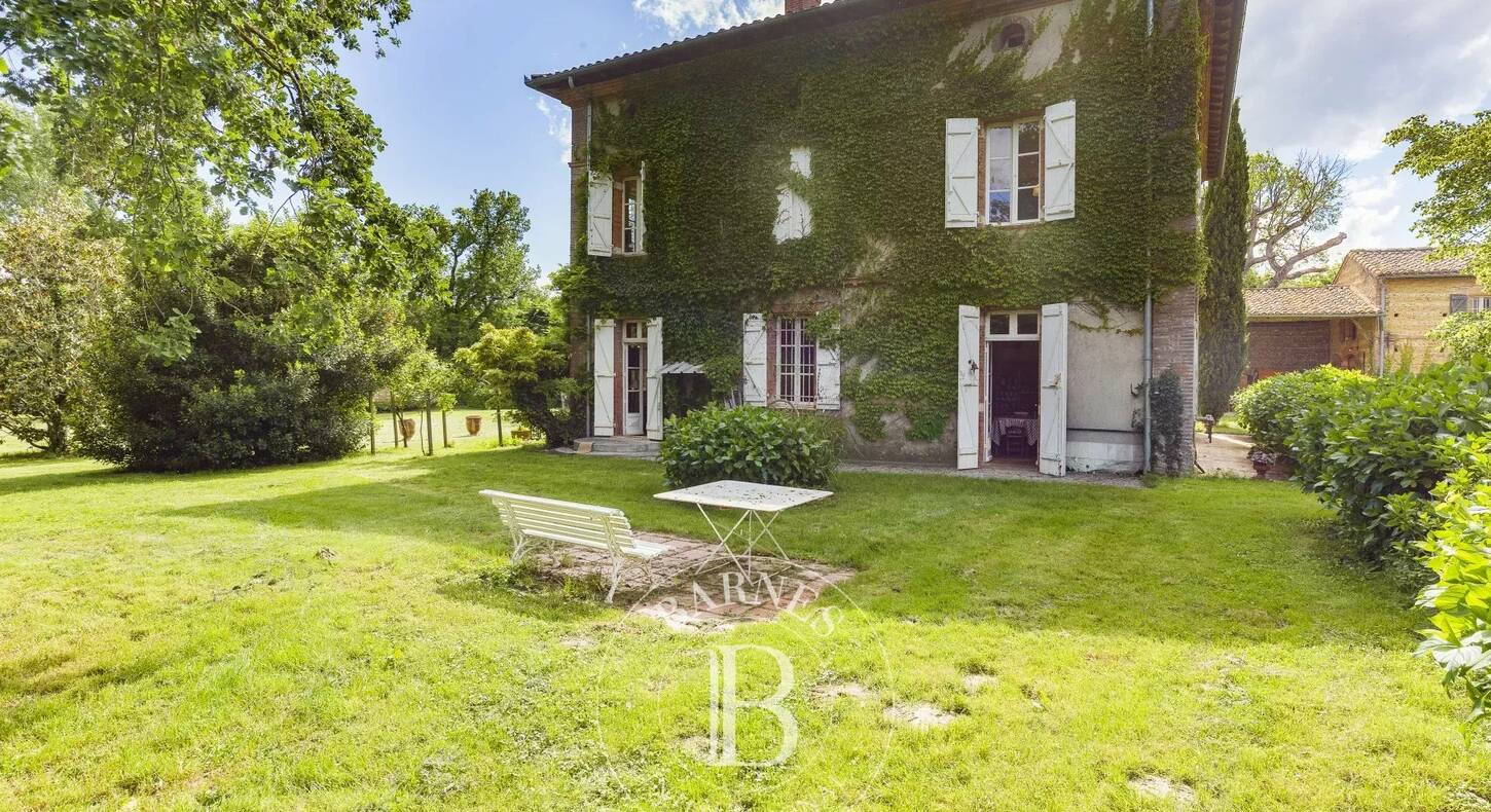 Show - BARNES Toulouse - Immobilier de luxe, appartements et maisons de prestige à Toulouse