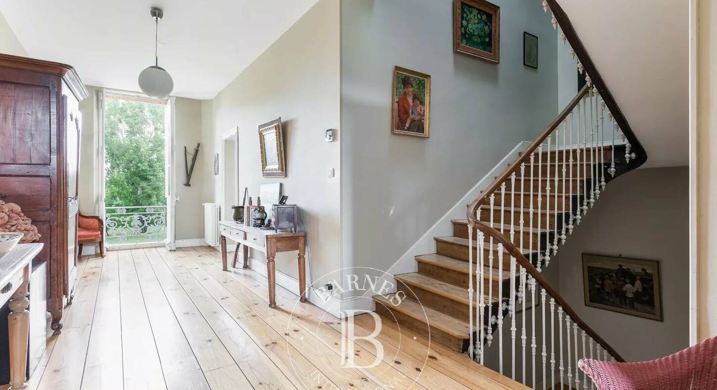 Show - BARNES Toulouse - Immobilier de luxe, appartements et maisons de prestige à Toulouse
