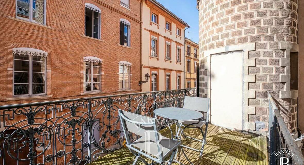 Show detail - BARNES Toulouse - Immobilier de luxe, appartements et maisons de prestige à Toulouse